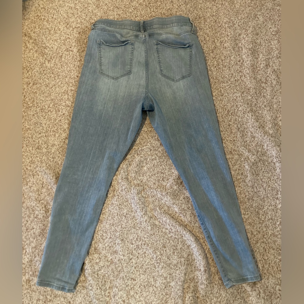 skinny blue jeans, size 14W